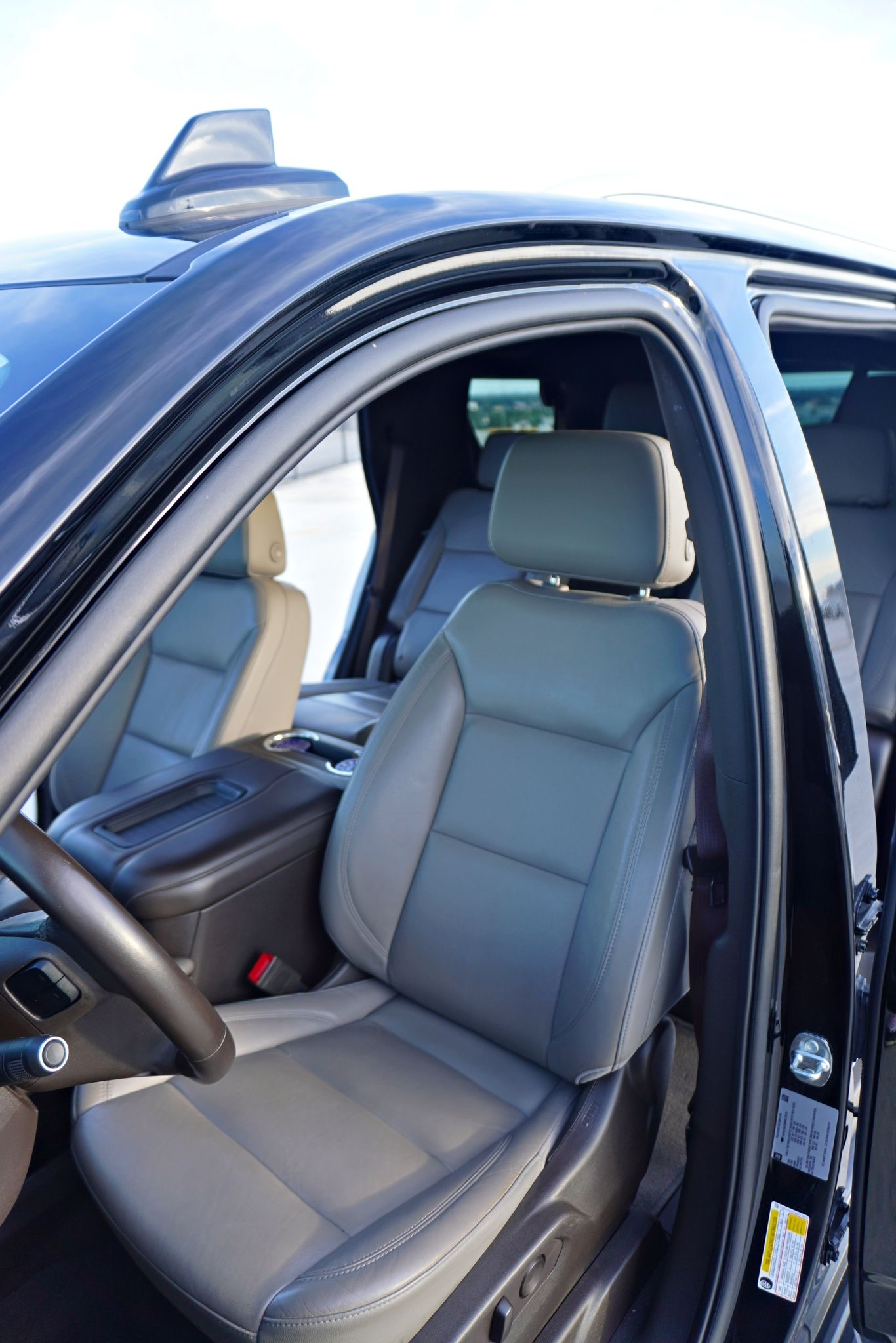 2021-Chevrolet-Tahoe-LT-miami-exotic-toys-27.webp