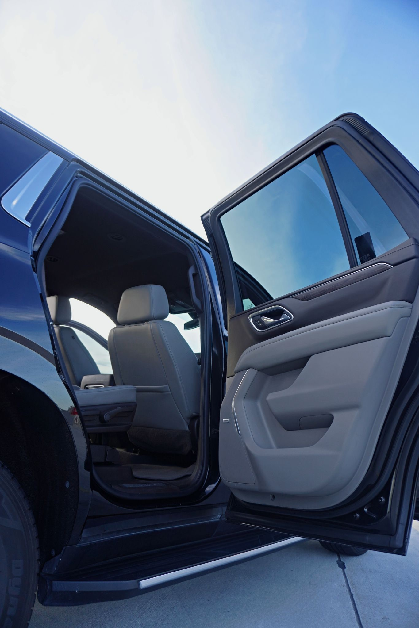 2021-Chevrolet-Tahoe-LT-miami-exotic-toys-5.webp