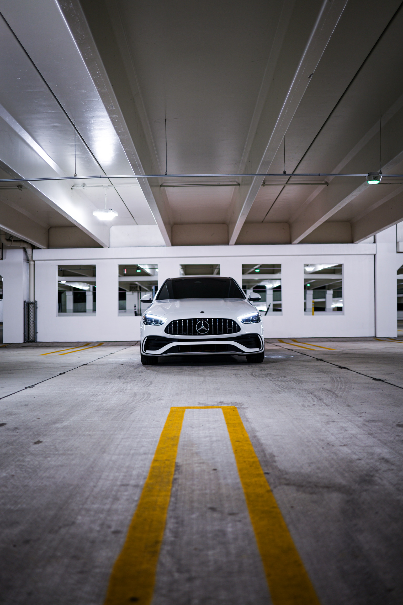 2023-Mercedes-Benz-AMG-C43-1.webp