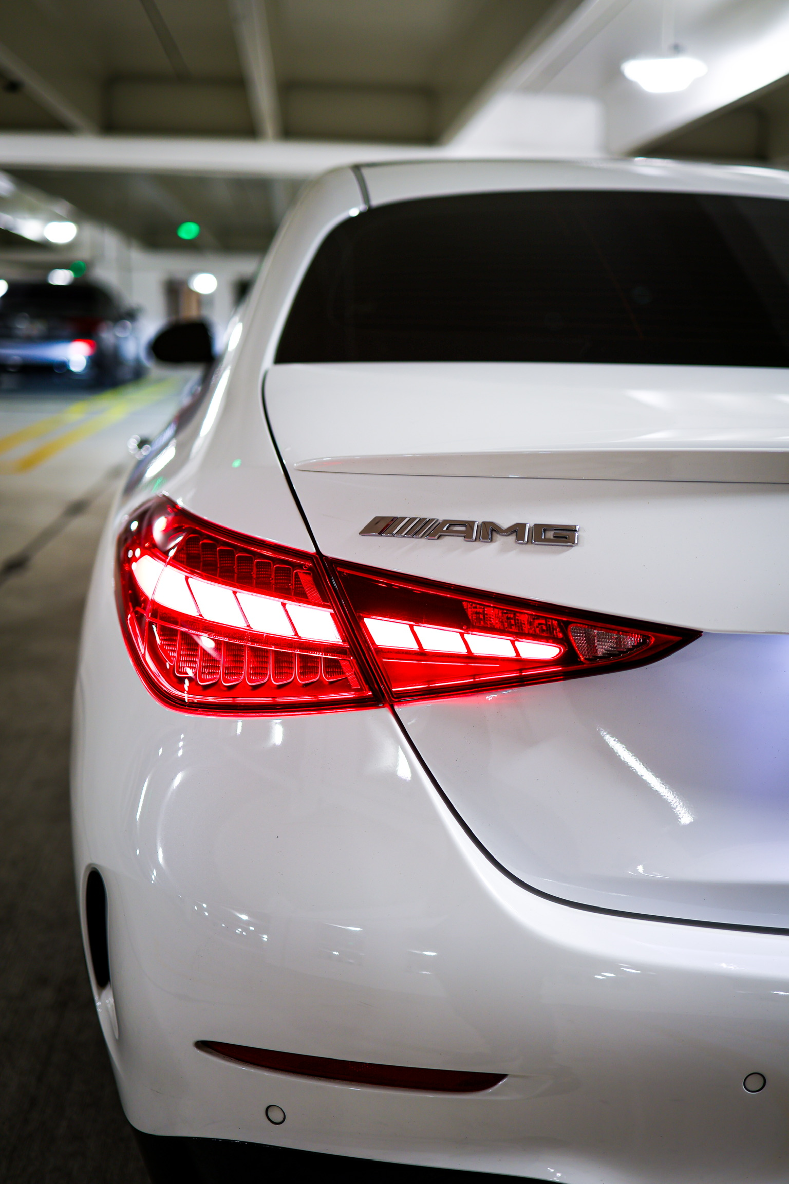 2023-Mercedes-Benz-AMG-C43-10.webp