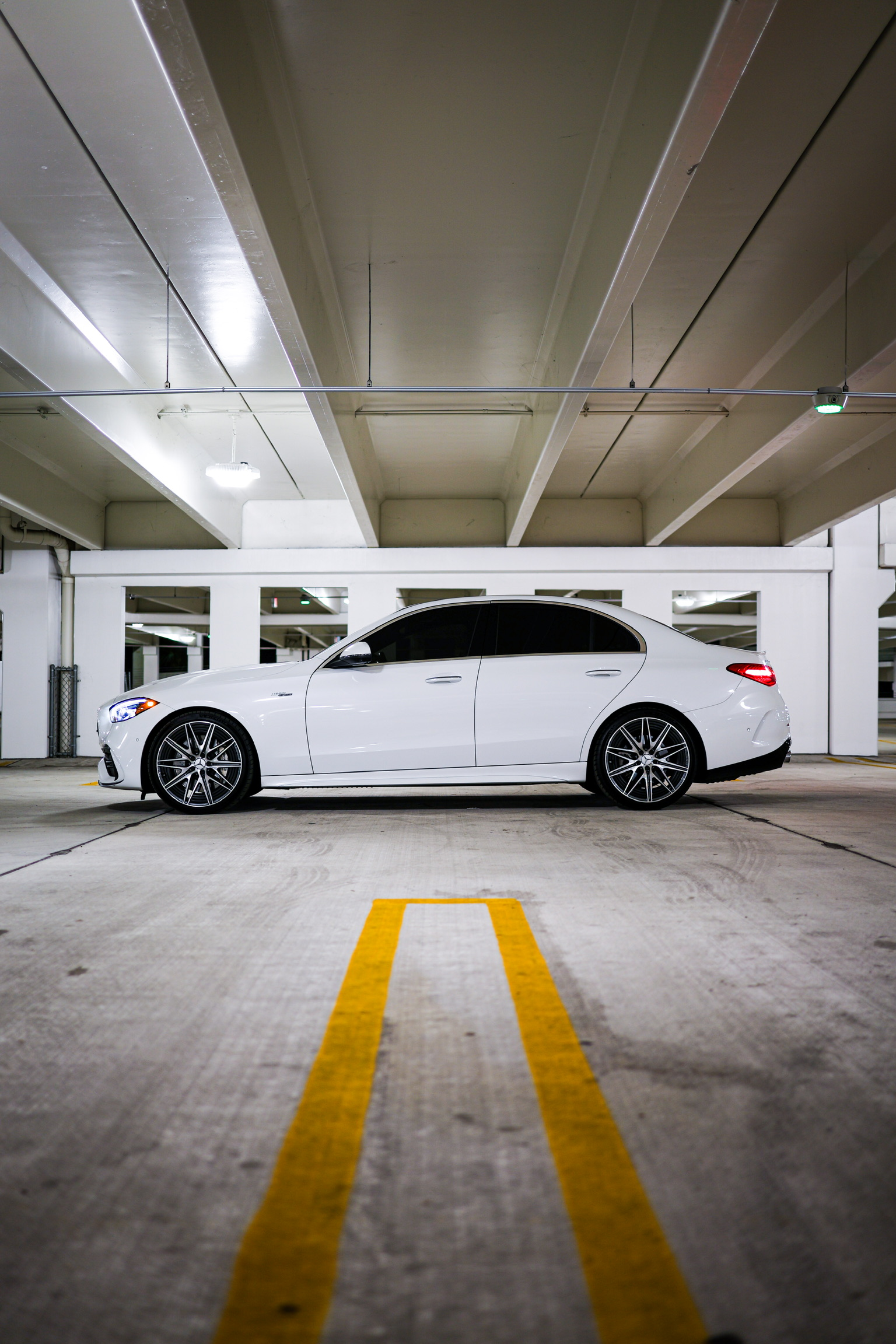 2023-Mercedes-Benz-AMG-C43-2.webp