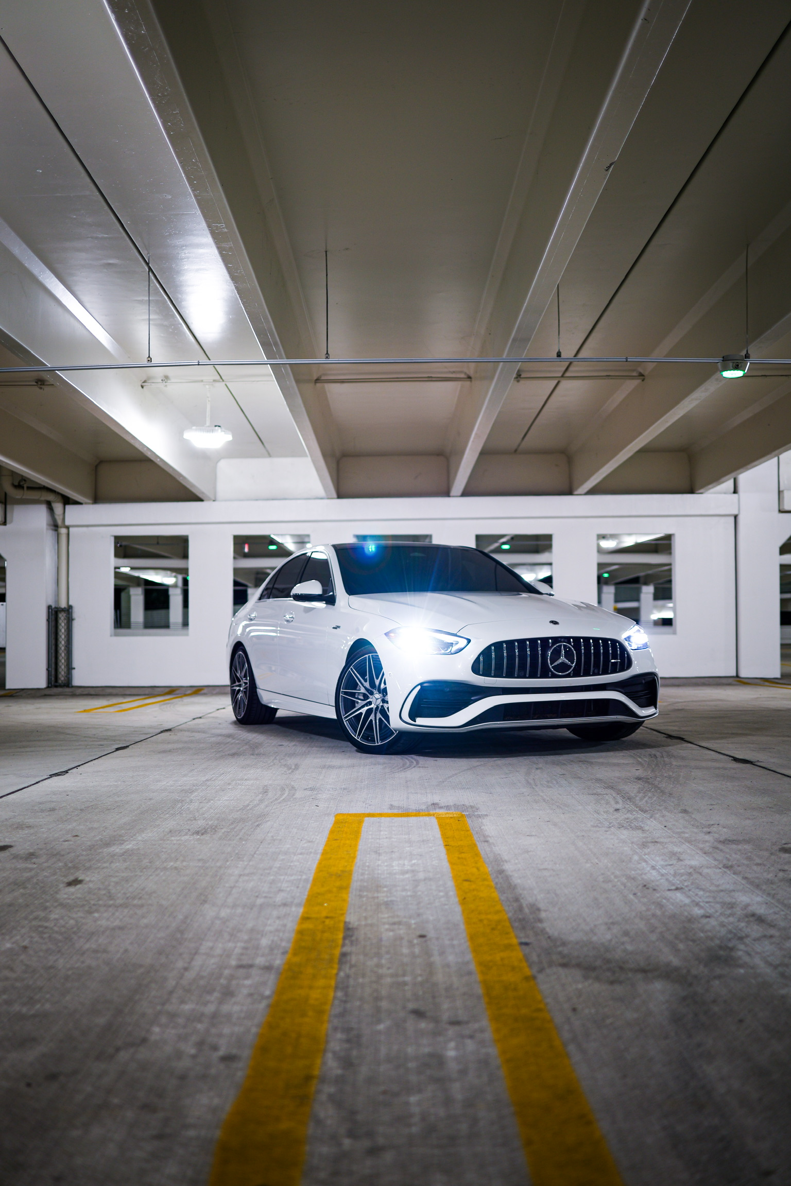 Luxury car rental Miami service - exotic cars lineup