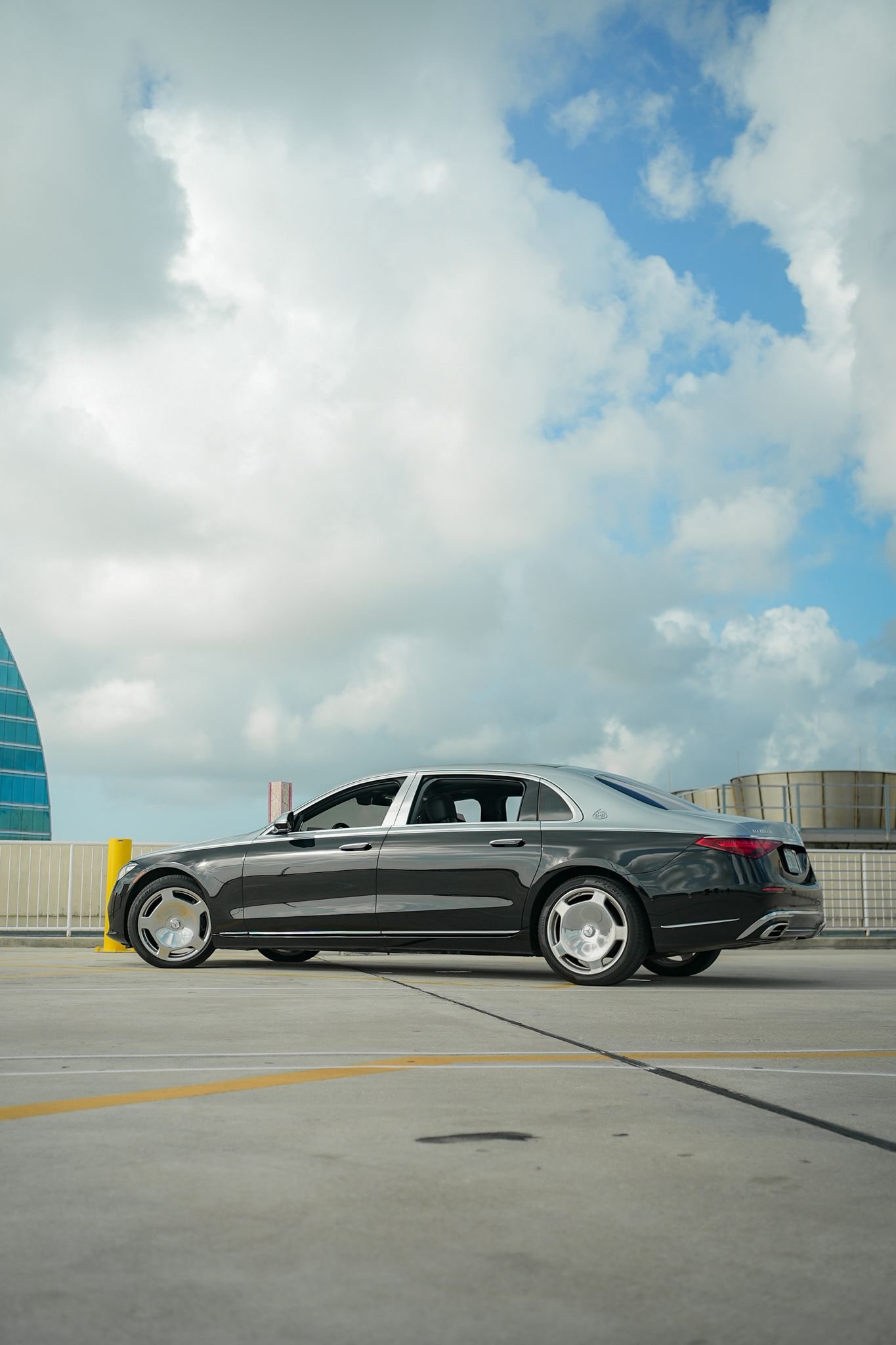 2024-Mercedes-Benz-s580-Maybach-15.webp