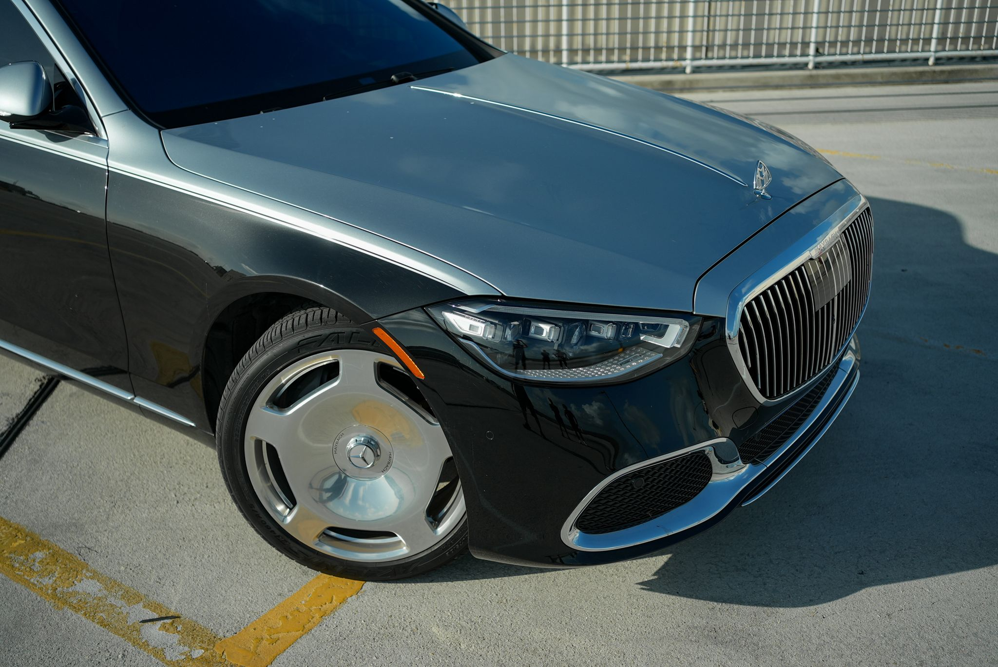 2024-Mercedes-Benz-s580-Maybach-18.webp