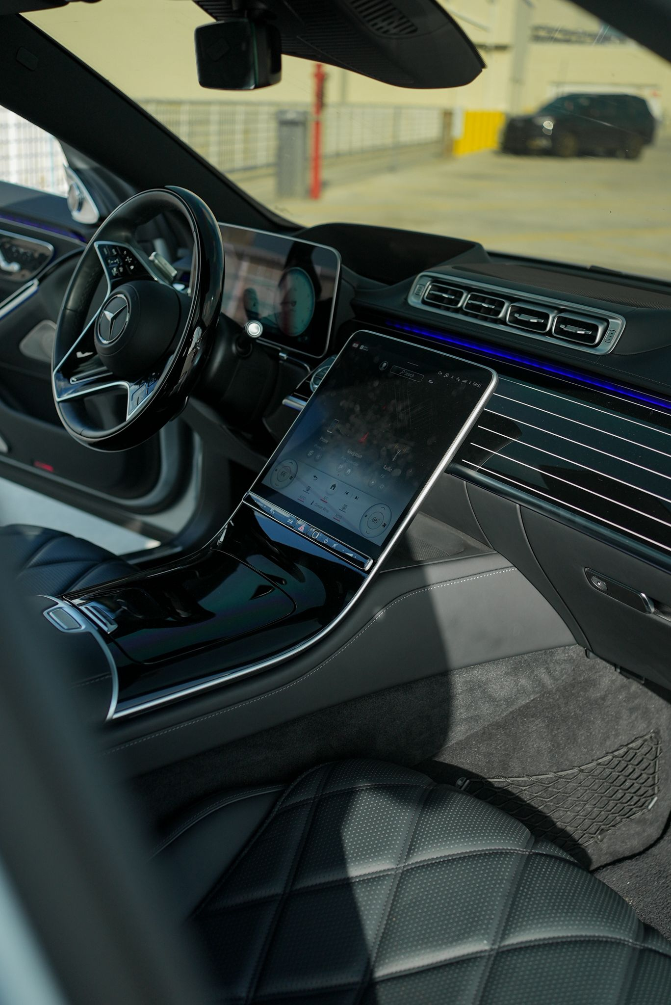 2024-Mercedes-Benz-s580-Maybach-20.webp