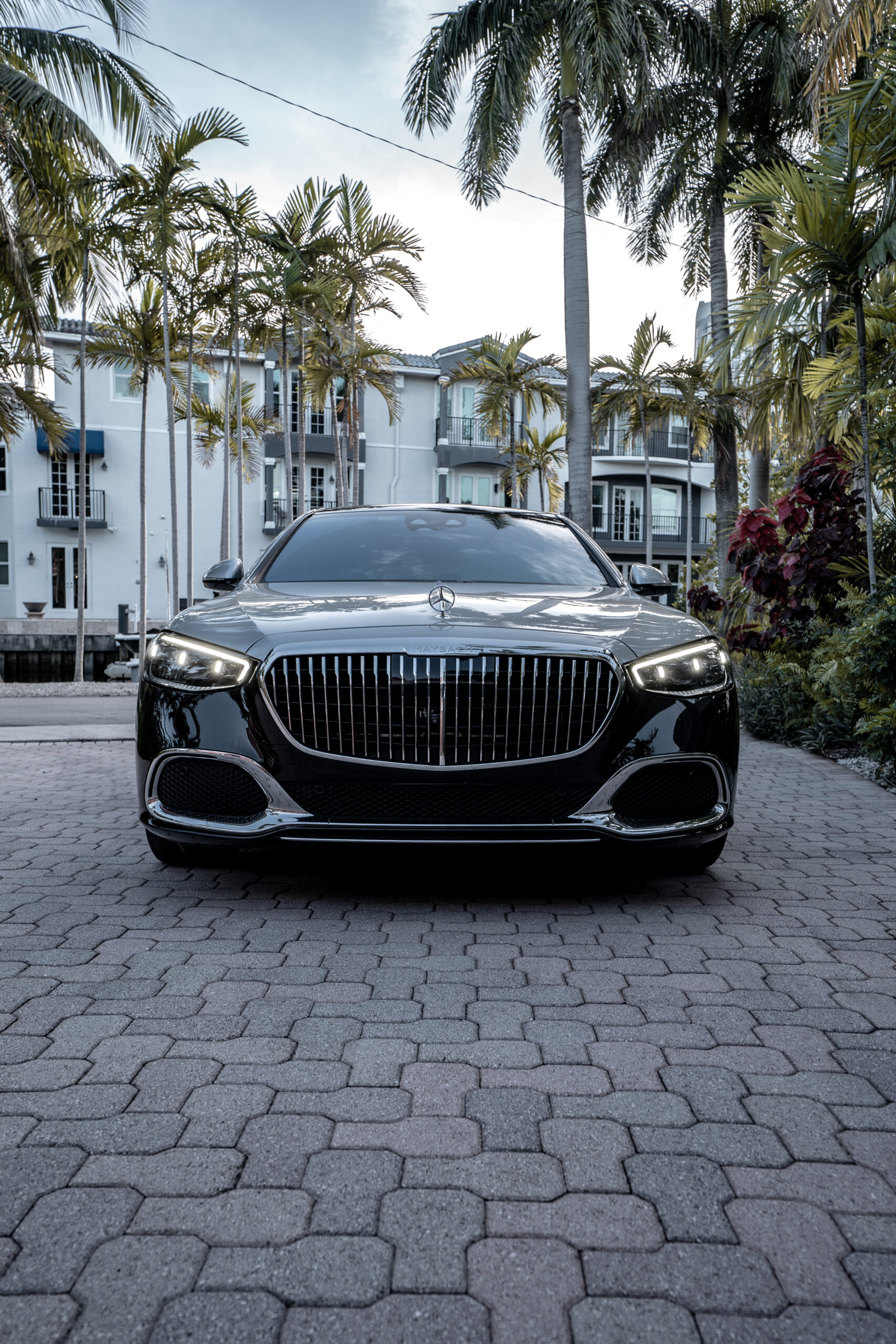 Mercedes-Benz Maybach S680 luxury car rental in Miami