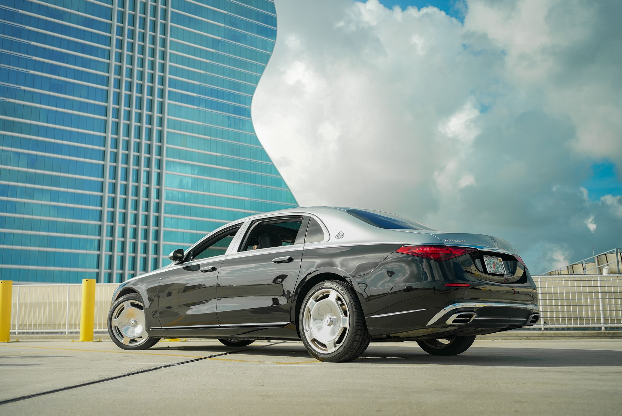 2024-Mercedes-Benz-s580-Maybach-4.webp