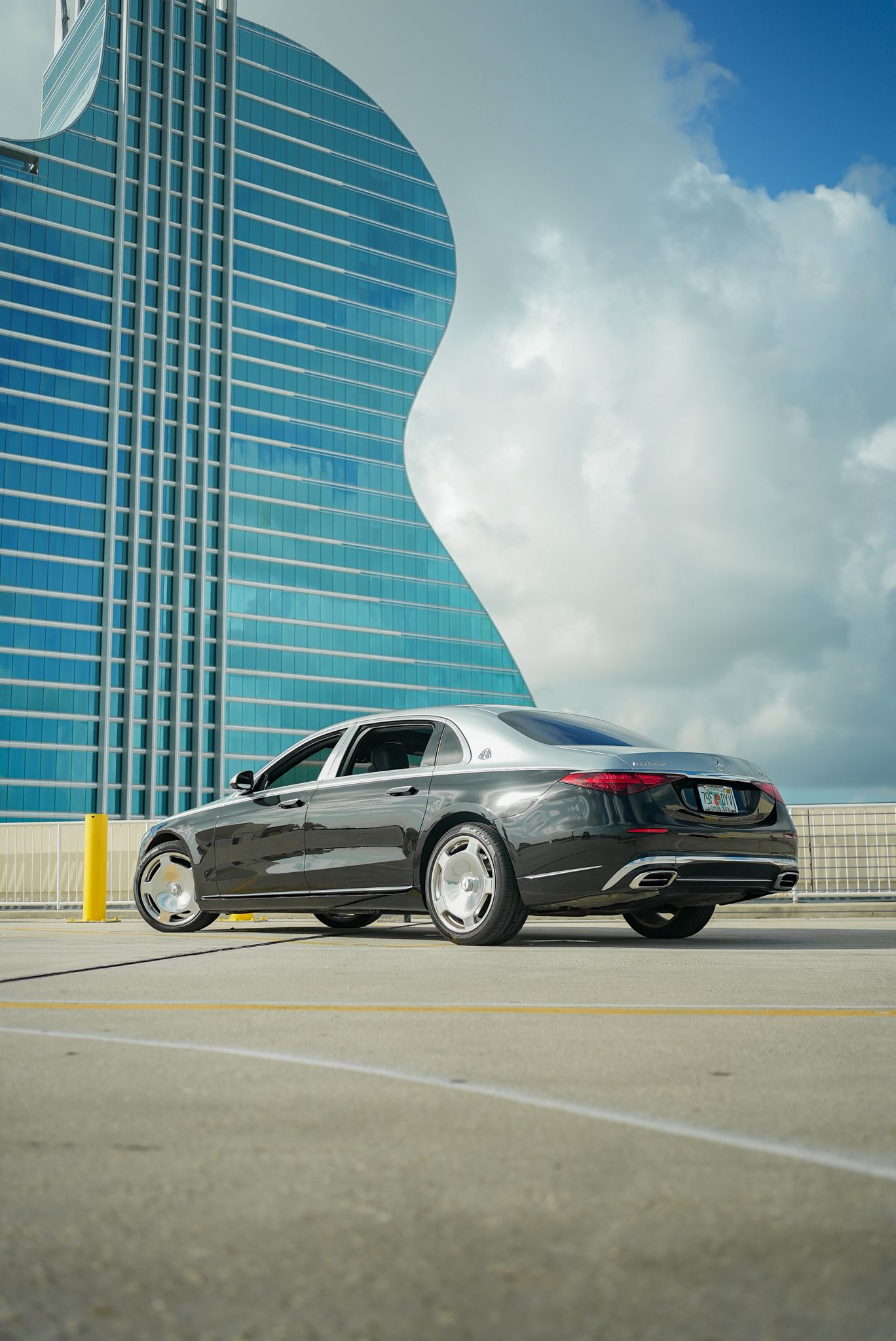 2024-Mercedes-Benz-s580-Maybach-6.webp
