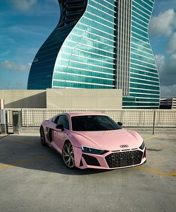 Audi R8 luxury sports car rental in Miami”