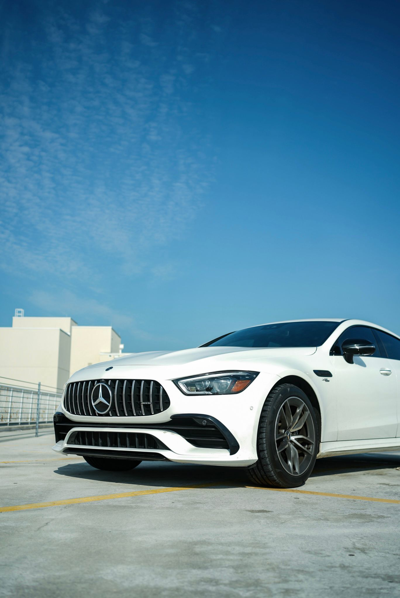 Luxury car rental Miami service - exotic cars lineup