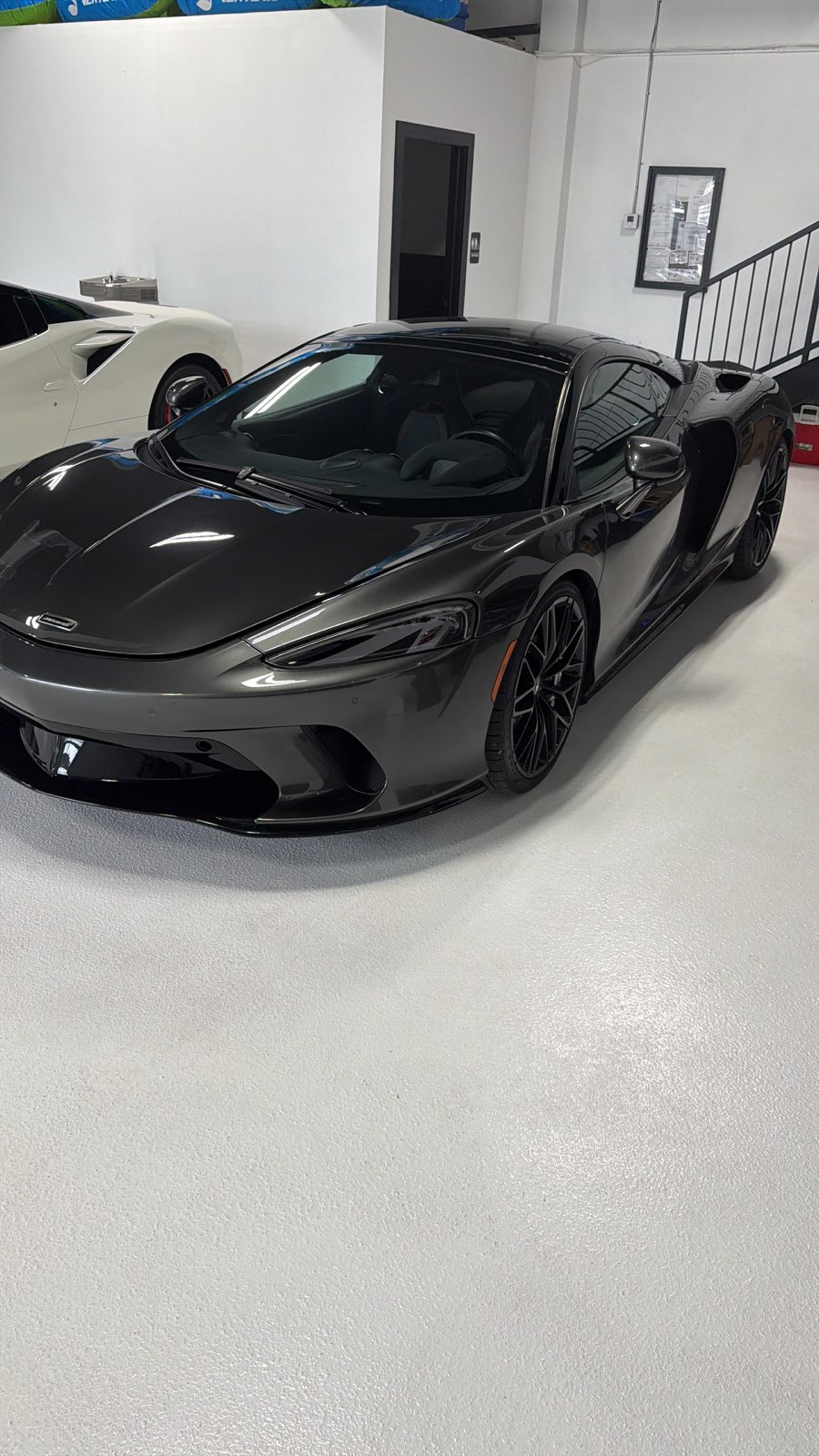 McLaren 570 luxury sports car in Miami